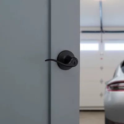 Kwikset Tustin Lever - Keyed - featuring SmartKey